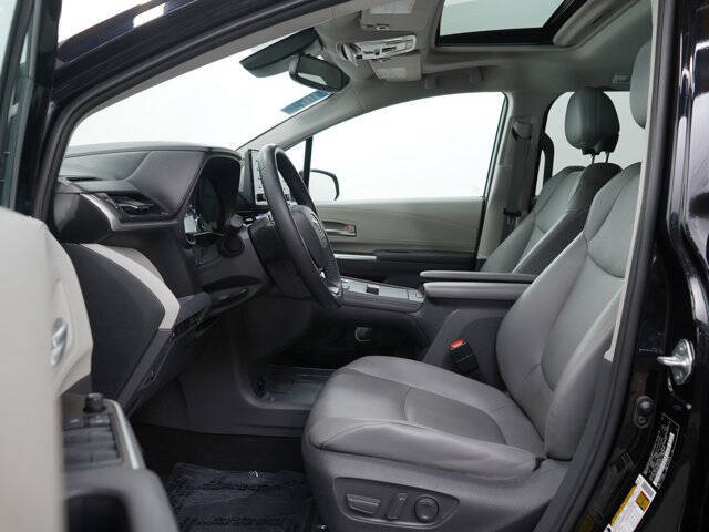 2021 Toyota Sienna XLE 7-Passenger