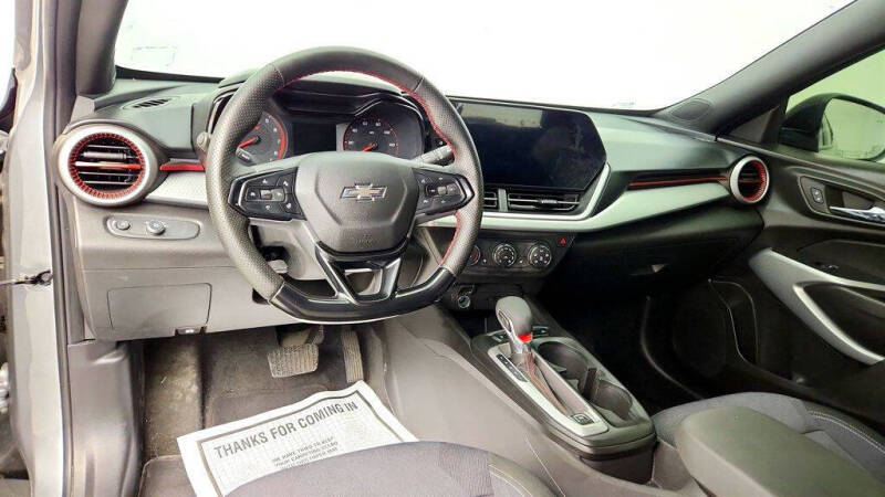 2025 Chevrolet Trax RS