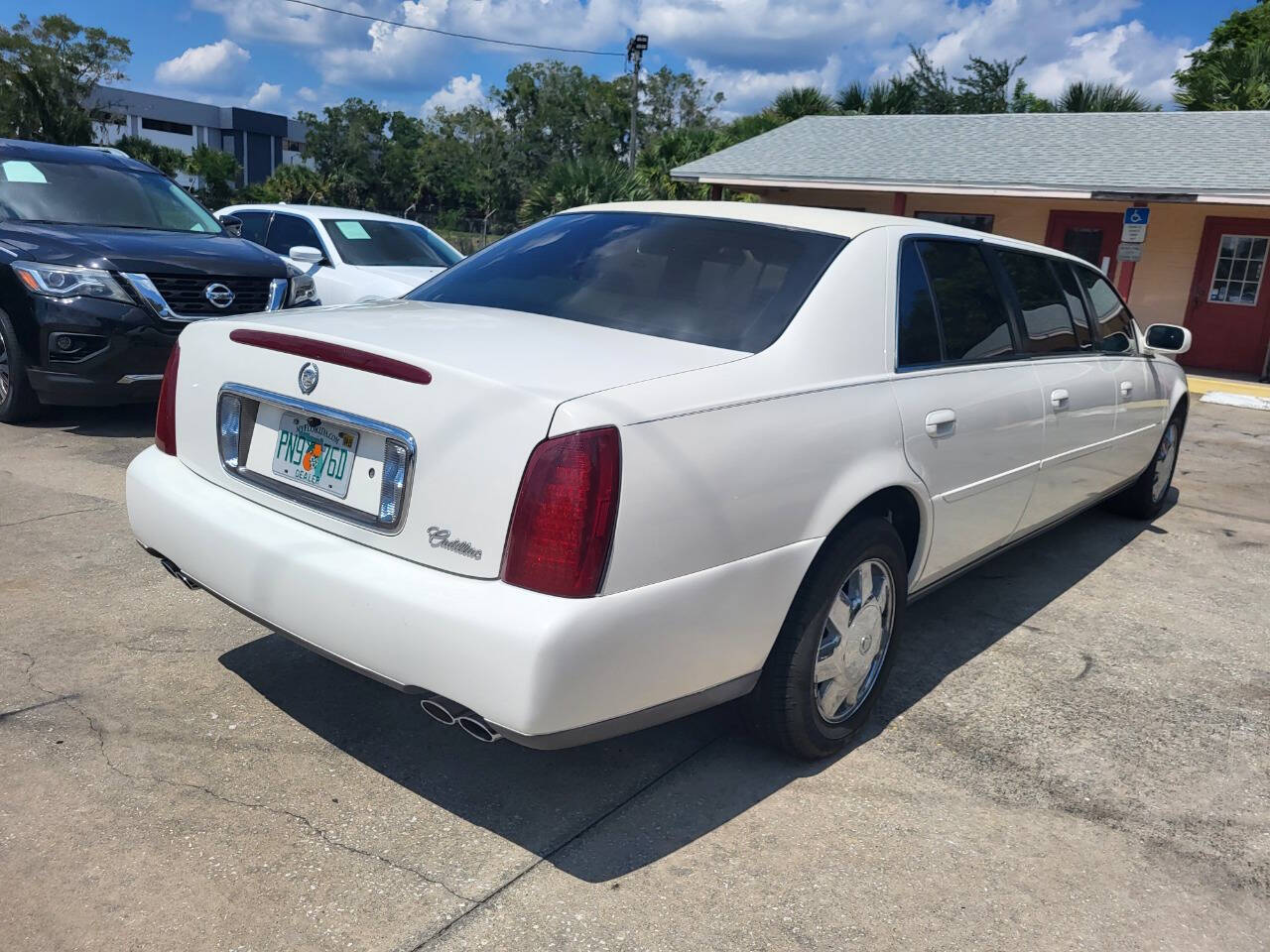 2000 Cadillac Deville Professional for sale at FAMILY AUTO BROKERS in Longwood, FL