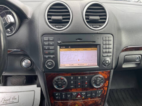 2011 Mercedes-Benz GL-Class GL 550 4MATIC