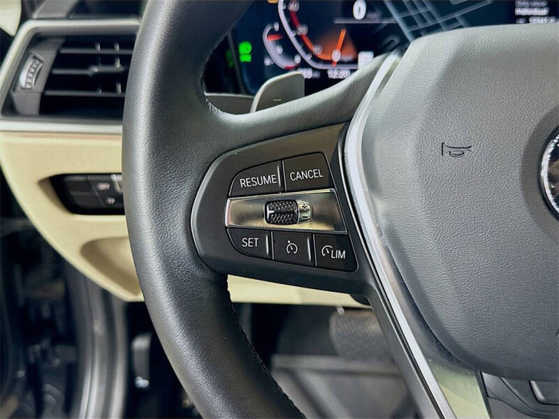 2022 BMW 3 Series 330i