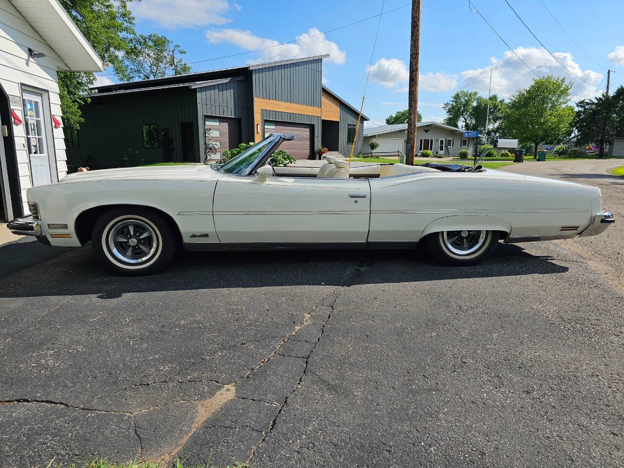 1973 Pontiac Grand Ville 4