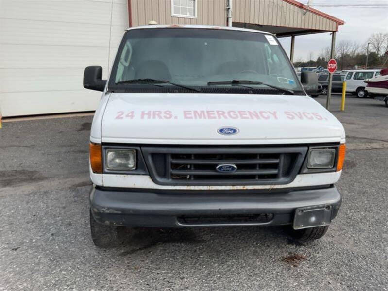 2004 Ford E-Series E-250