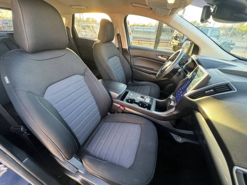 2021 Ford Edge SE