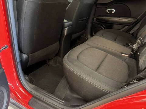 2017 Kia Soul +