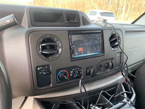 2017 Ford E-Series E-450 SD