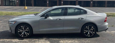 2024 Volvo S60 B5 Core Dark Theme