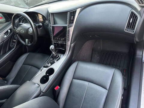 2014 Infiniti Q50 Premium