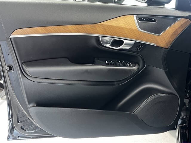 2023 Volvo XC90 B6 Plus Bright Theme 7P