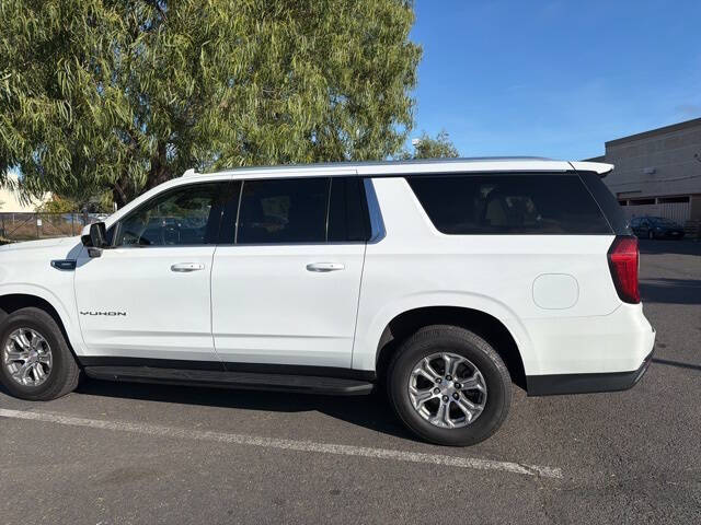 2022 GMC Yukon XL SLE