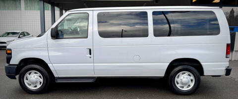 2013 Ford E-Series E-350 SD XLT