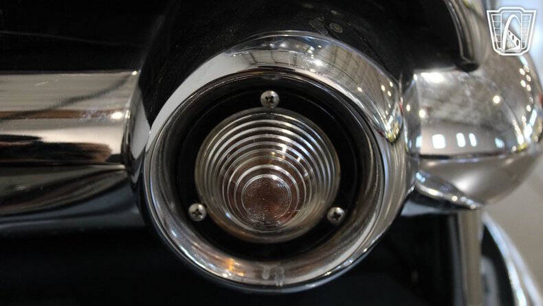 1954 Ford Crestline