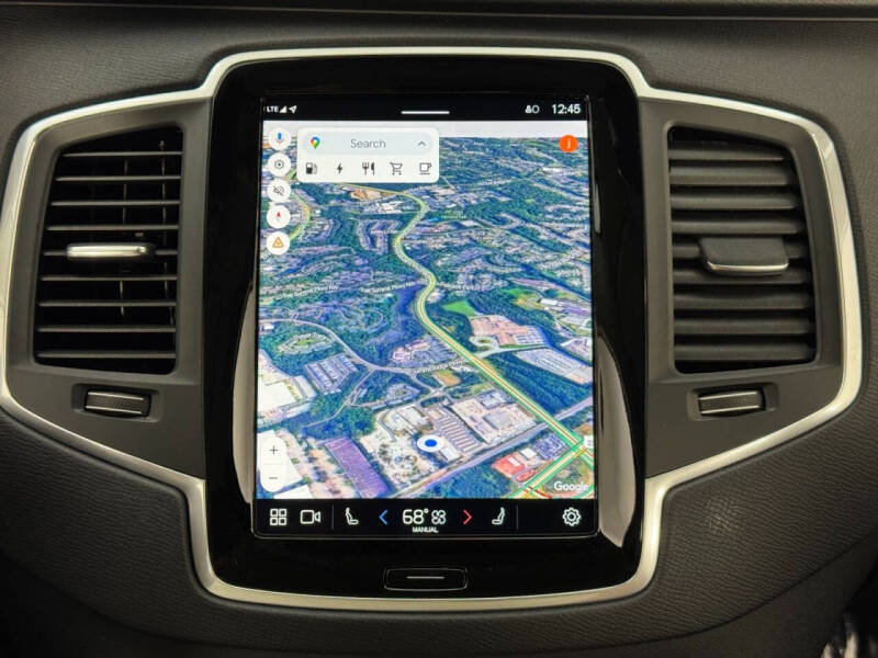 2024 Volvo XC90 Recharge T8 Core Bright Theme