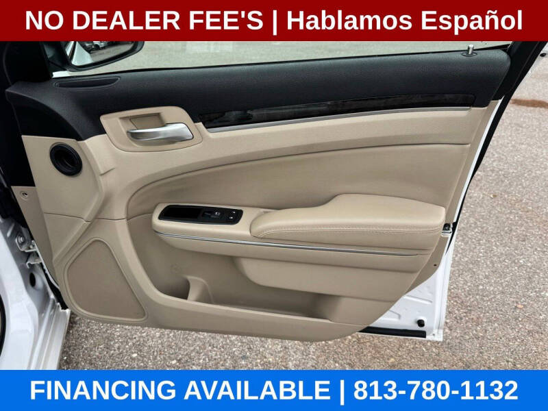 2011 Chrysler 300