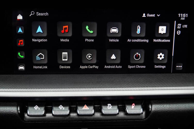 2022 Porsche 911 Carrera