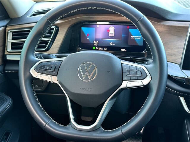 2025 Volkswagen Atlas SE