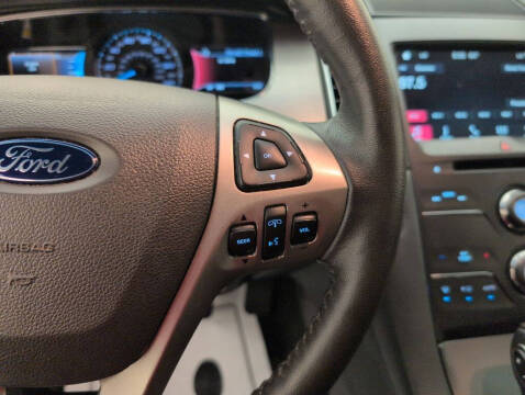2017 Ford Taurus SEL
