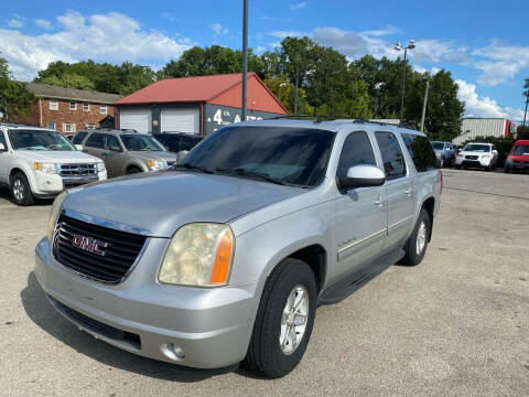 2011 GMC Yukon XL for sale at 4th Street Auto in Louisville KY