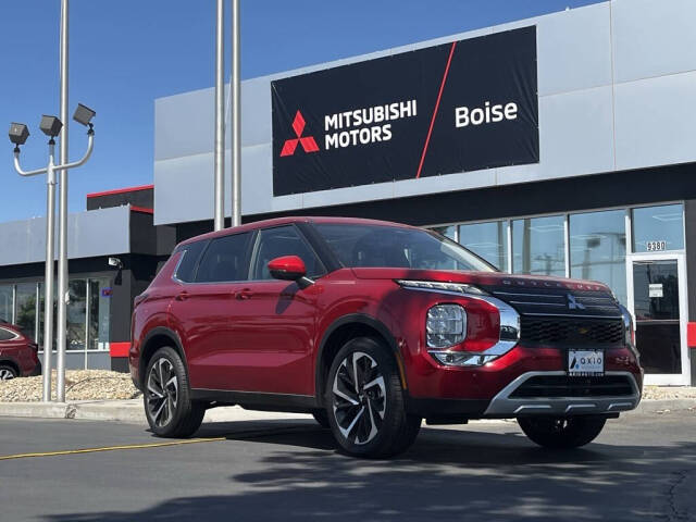 2024 Mitsubishi Outlander for sale at Axio Auto Boise in Boise, ID