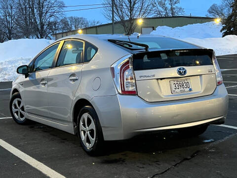 2014 Toyota Prius for sale at Direct Auto Sales LLC in Osseo MN