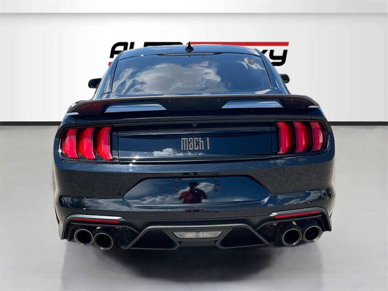 2022 Ford Mustang Mach 1