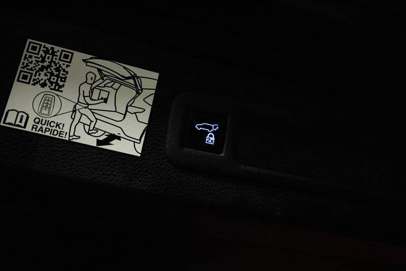 2023 Toyota Sienna Platinum 7-Passenger