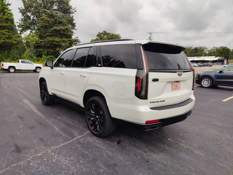 2022 Cadillac Escalade Sport