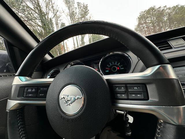 2013 Ford Mustang V6
