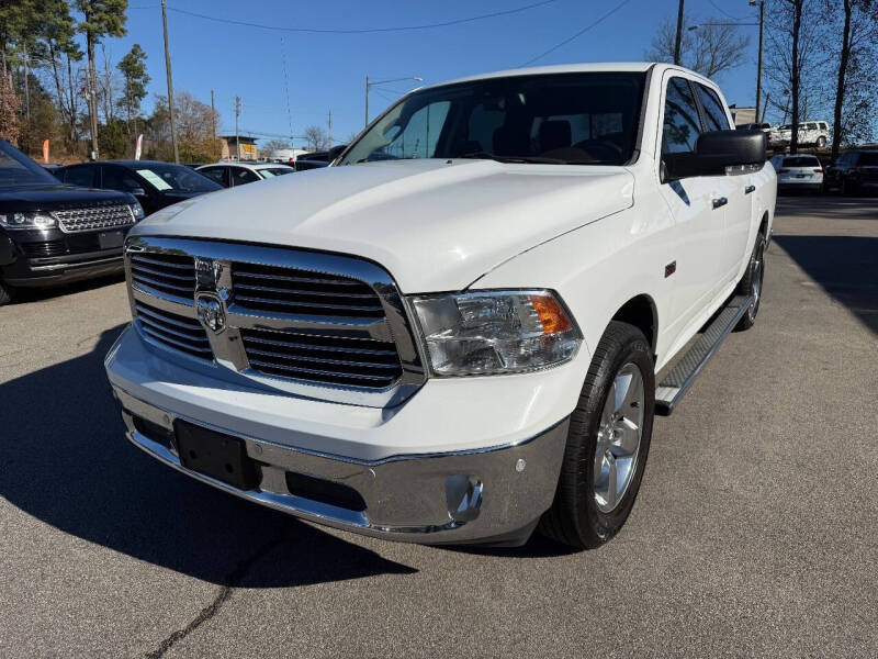 2015 RAM 1500 SLT