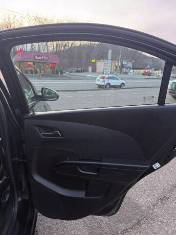 2019 Chevrolet Sonic LT Auto