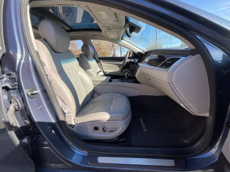 2015 Hyundai Genesis