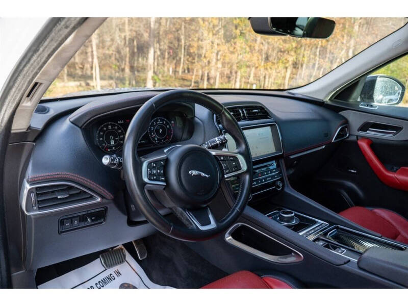 2020 Jaguar F-PACE Checkered Flag Limited Edition