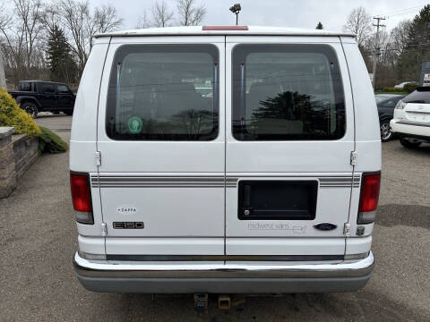 2000 Ford E-Series E-150