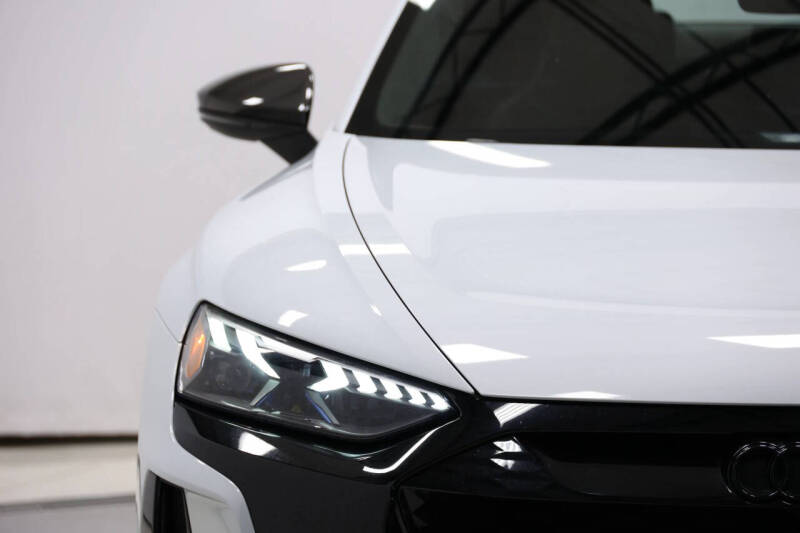 2022 Audi RS e-tron GT quattro