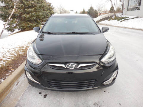2013 Hyundai Accent SE
