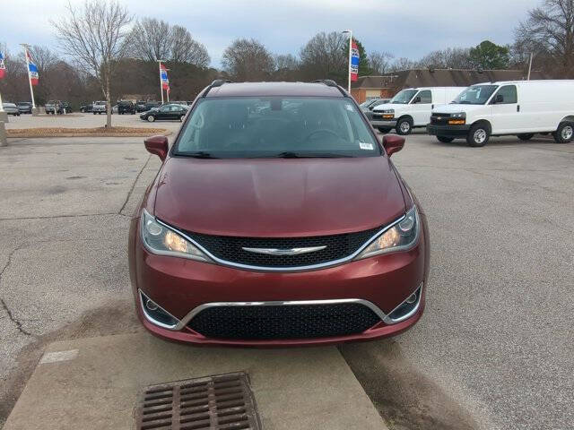 2017 Chrysler Pacifica Touring-L