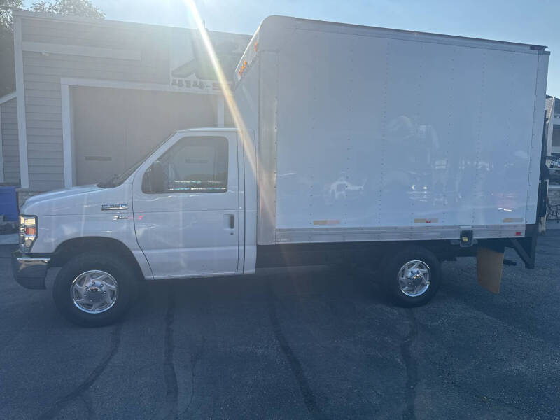 2012 Ford E-Series E-350 SD