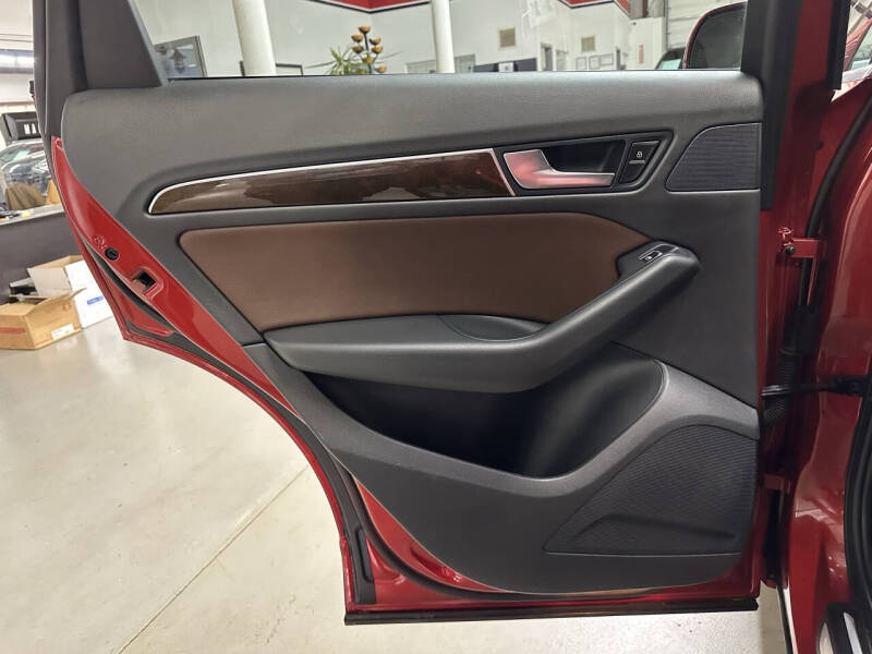 2015 Audi Q5 2.0T quattro Premium Plus