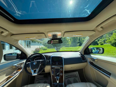 2014 Volvo XC60 T6 Platinum