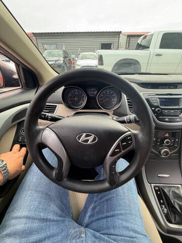 2014 Hyundai Elantra SE