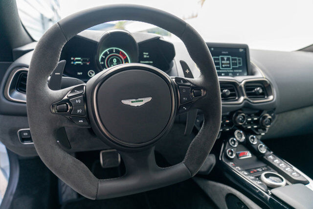 2023 Aston Martin Vantage 11