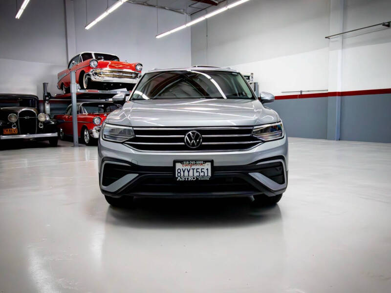 2022 Volkswagen Tiguan SE photo 3