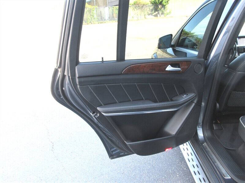 2013 Mercedes-Benz GL-Class GL 550 4MATIC