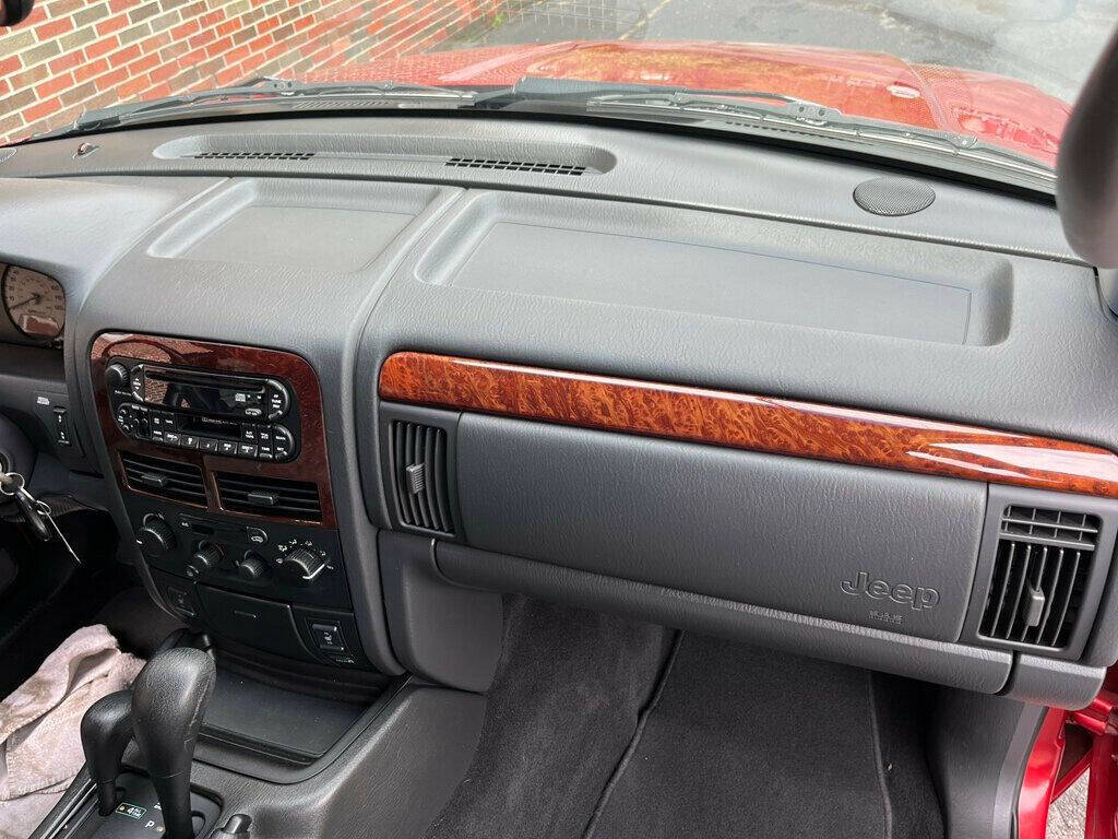 2002 Jeep Grand Cherokee 74