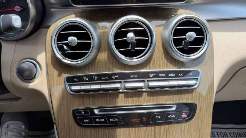 2018 Mercedes-Benz GLC GLC 300