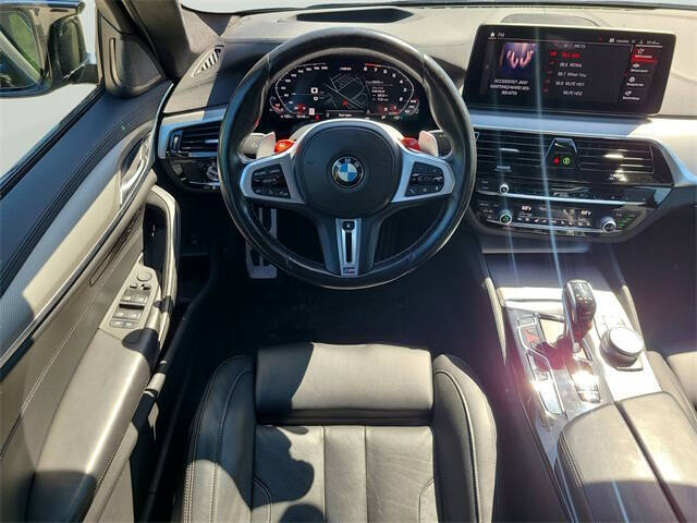 2022 BMW M5