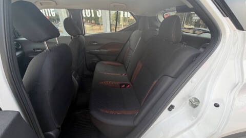 2021 Nissan Kicks SR