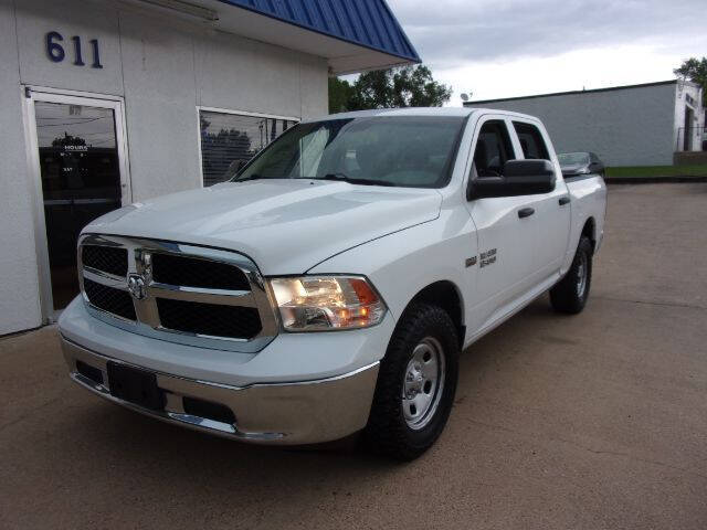 2018 RAM Ram 1500 Pickup Tradesman photo 2