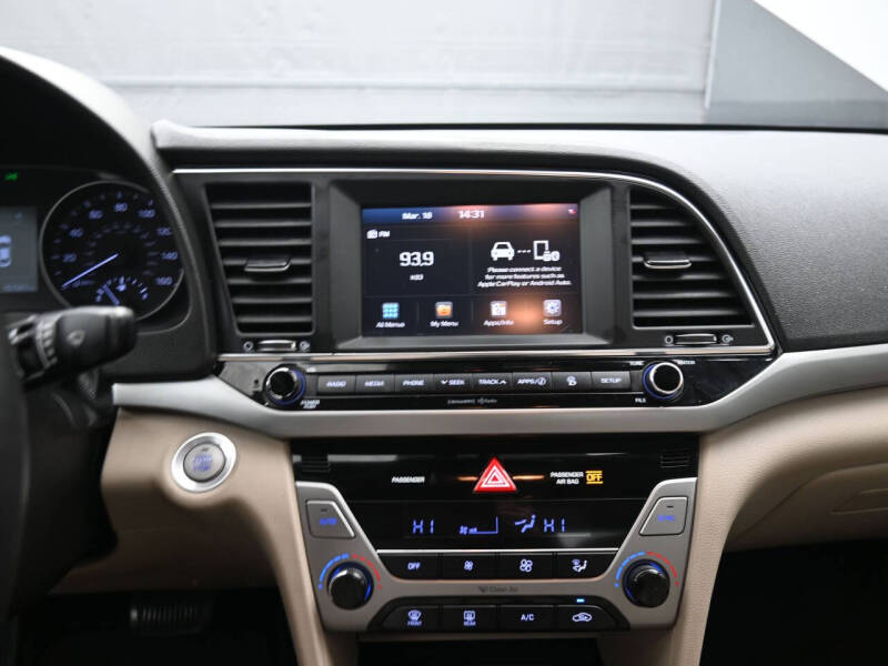 2018 Hyundai Elantra