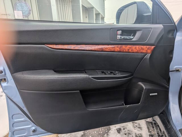 2011 Subaru Outback 2.5i Limited